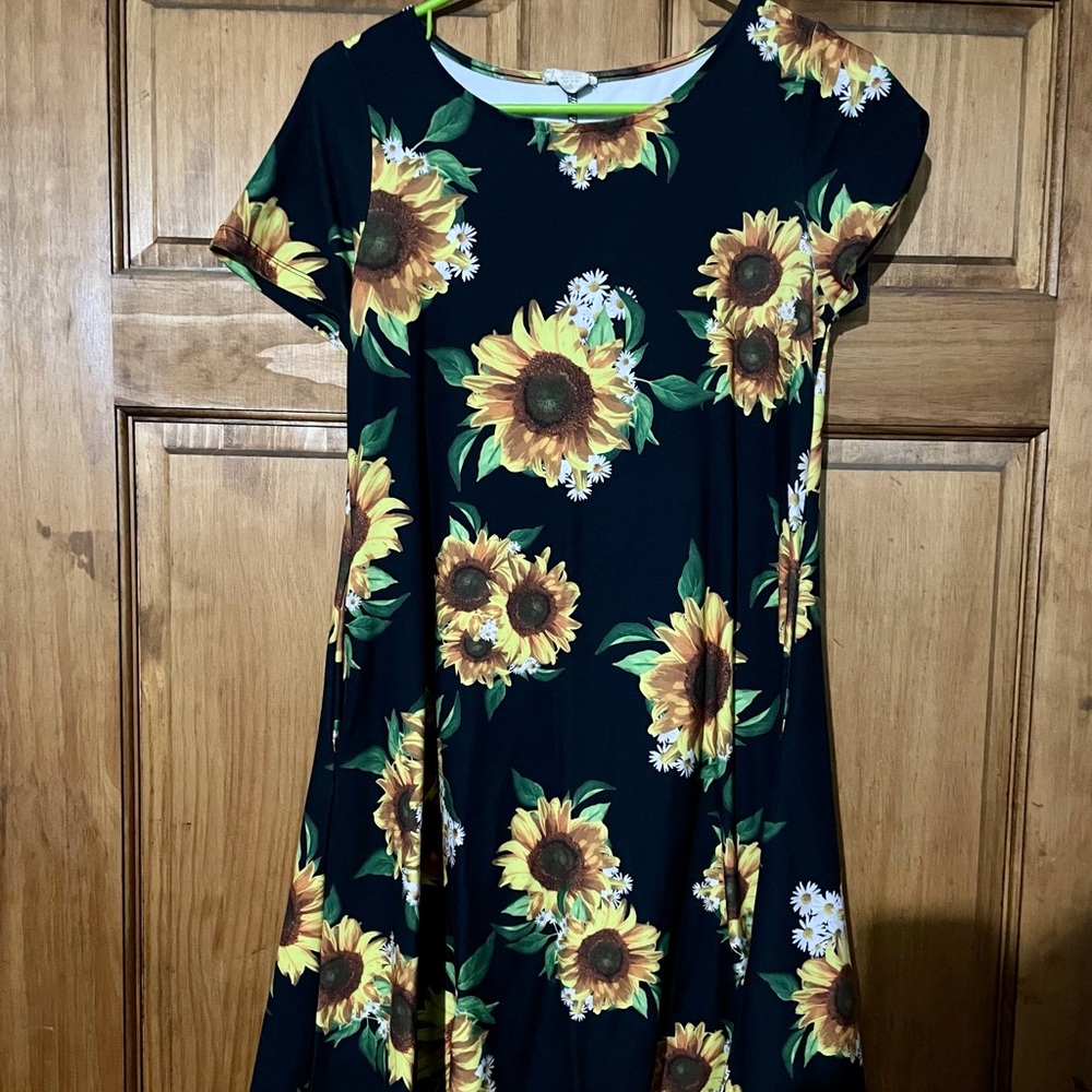 Short Sleeve Sunflower Dress